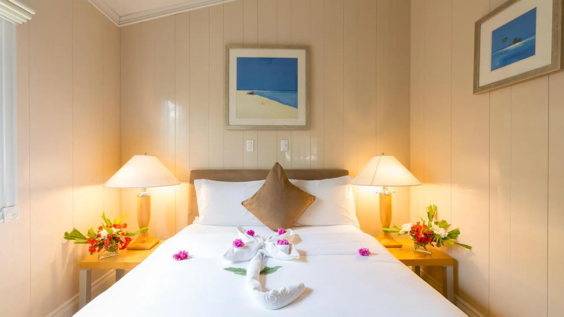 Kokomo Botanical Resort - Caribbean Family Cottages Turtle Cove
