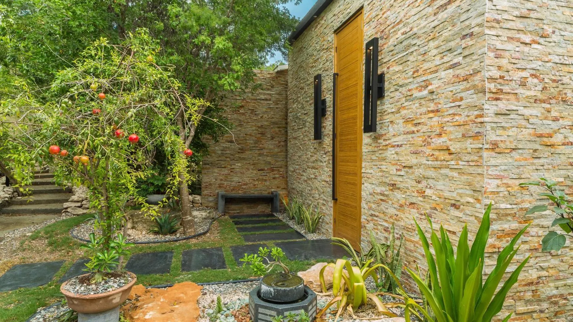 Kokomo Botanical Resort - Caribbean Family Cottages Turtle Cove