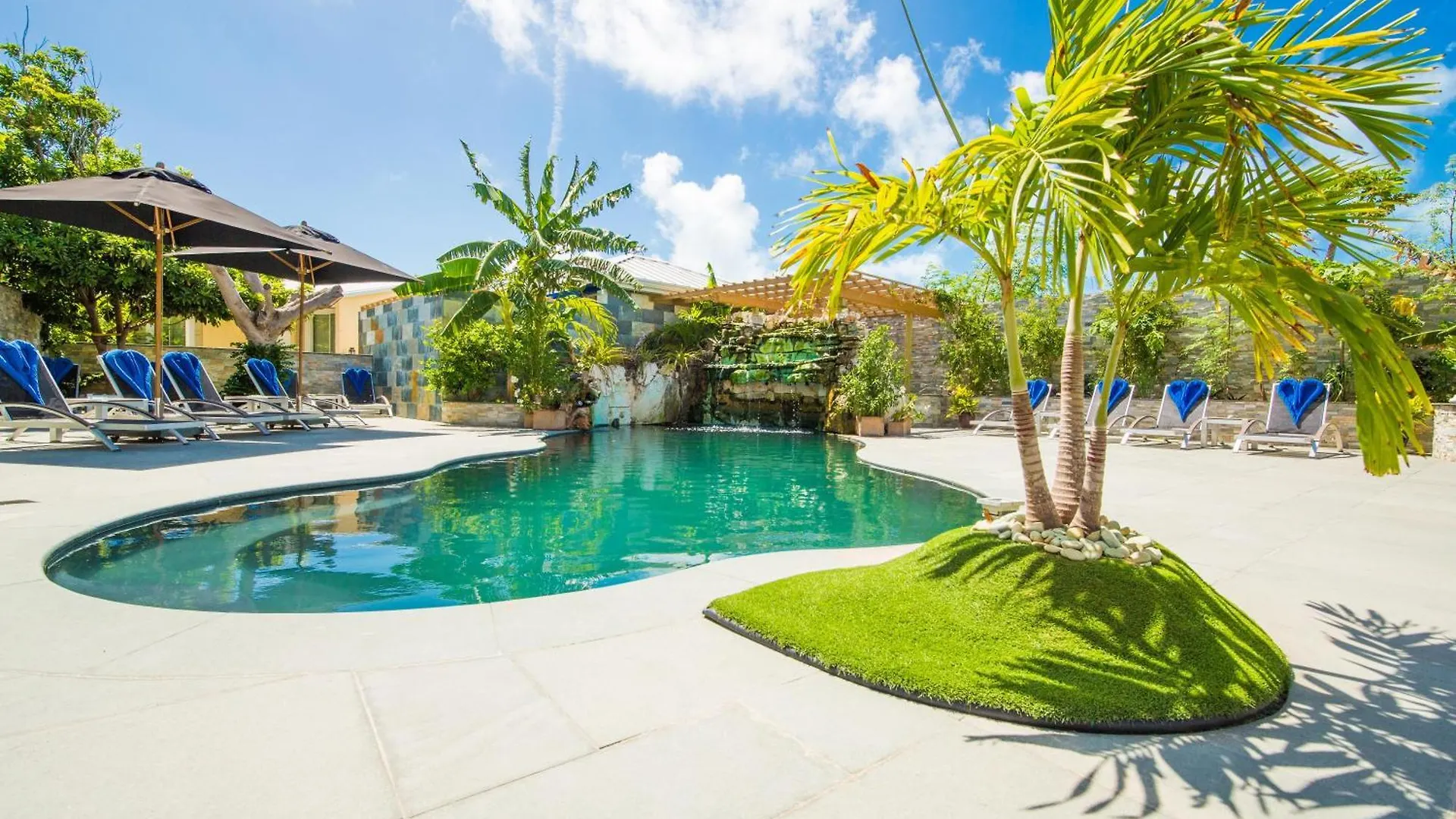 Kokomo Botanical Resort - Caribbean Family Cottages Turtle Cove