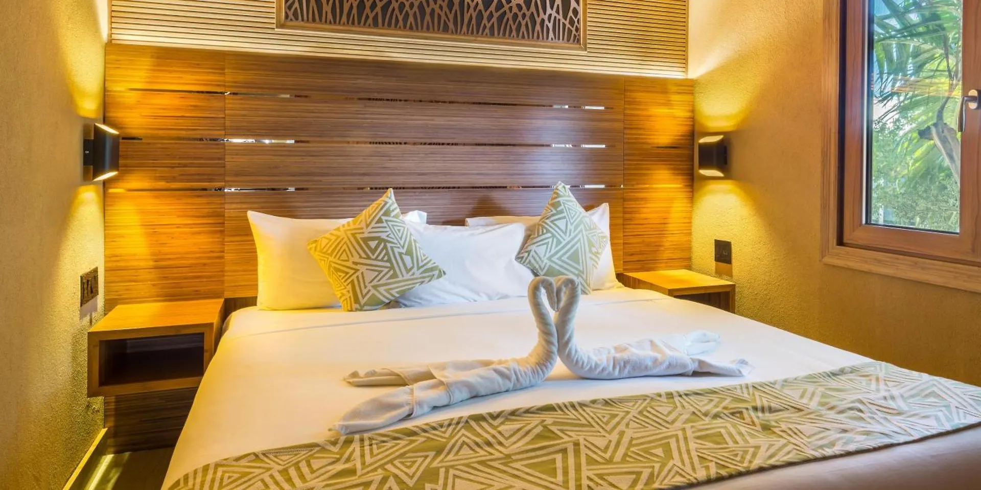 Kokomo Botanical Resort - Caribbean Family Cottages Turtle Cove