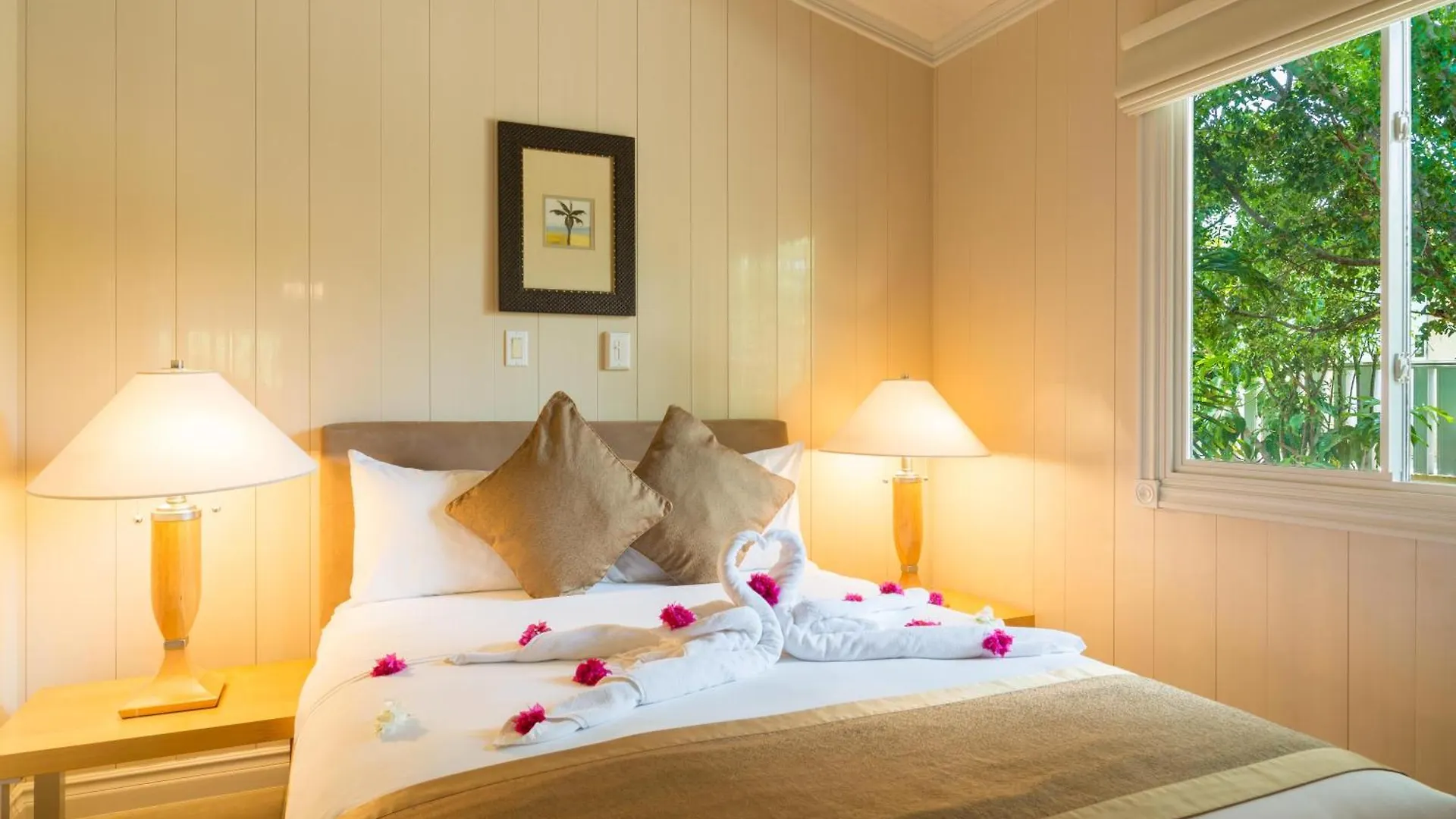 Kokomo Botanical Resort - Caribbean Family Cottages Turtle Cove